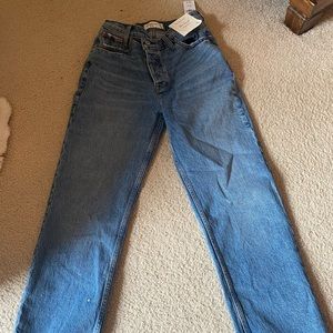 Brand new “the dad,” Abercrombie & Fitch jeans, originally paid $90